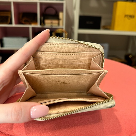 Louis Vuitton Azur Tahitienne Zippy Coin Purse - Picture 6 of 13